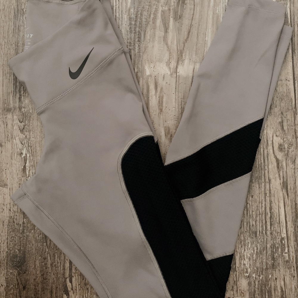 nike leggings